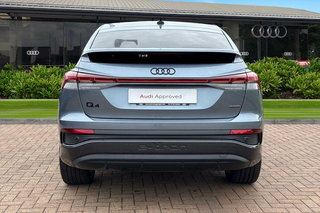 Audi Q4 E Tron Q4 Sportback Black Edition 45 E-tron Quattro 210,0 KP75XFG Blue #4