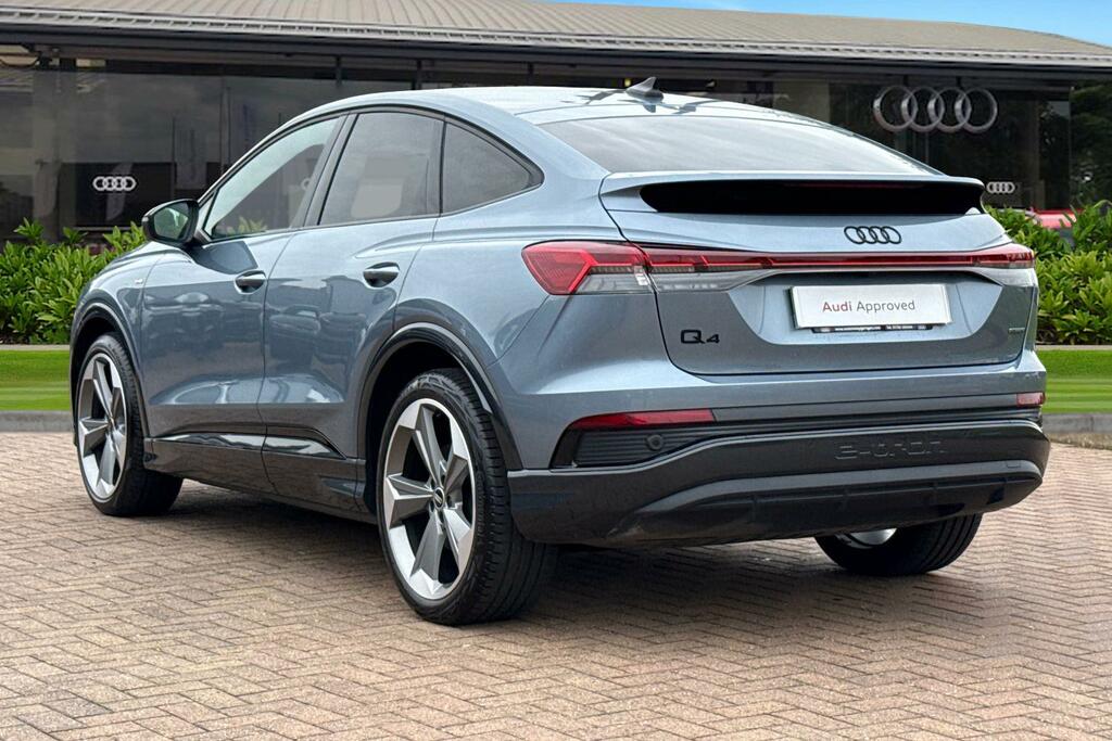 Audi Q4 E Tron Q4 Sportback Black Edition 45 E-tron Quattro 210,0 KP75XFG Blue #2