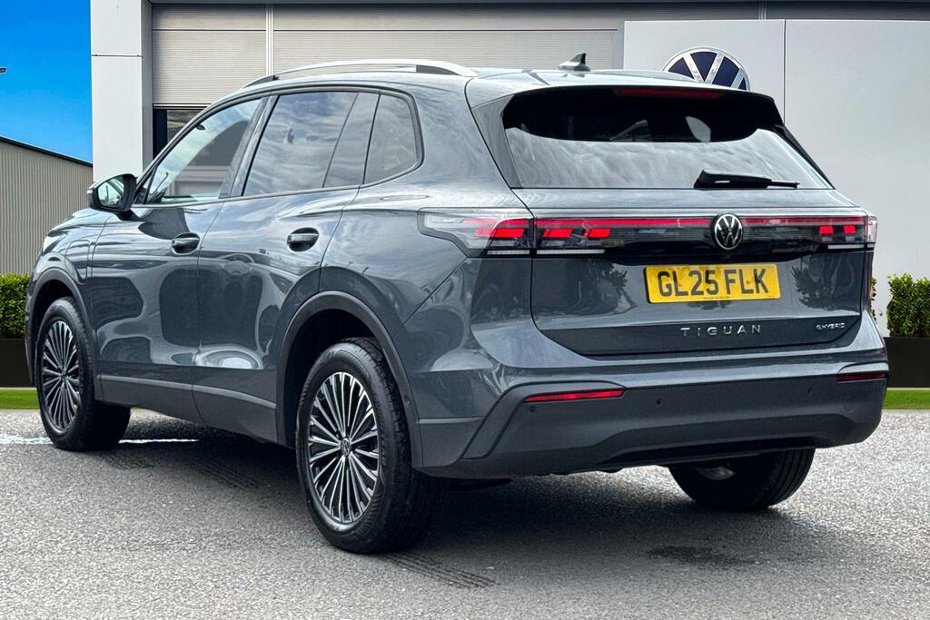 Volkswagen Tiguan 1.5 Tsi Ehybrid Match Dsg GL25FLK Grey #2
