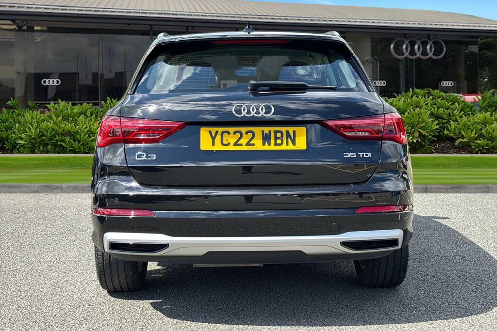 Audi Q3 Sport 35 Tdi 150 Ps S Tronic Black #4
