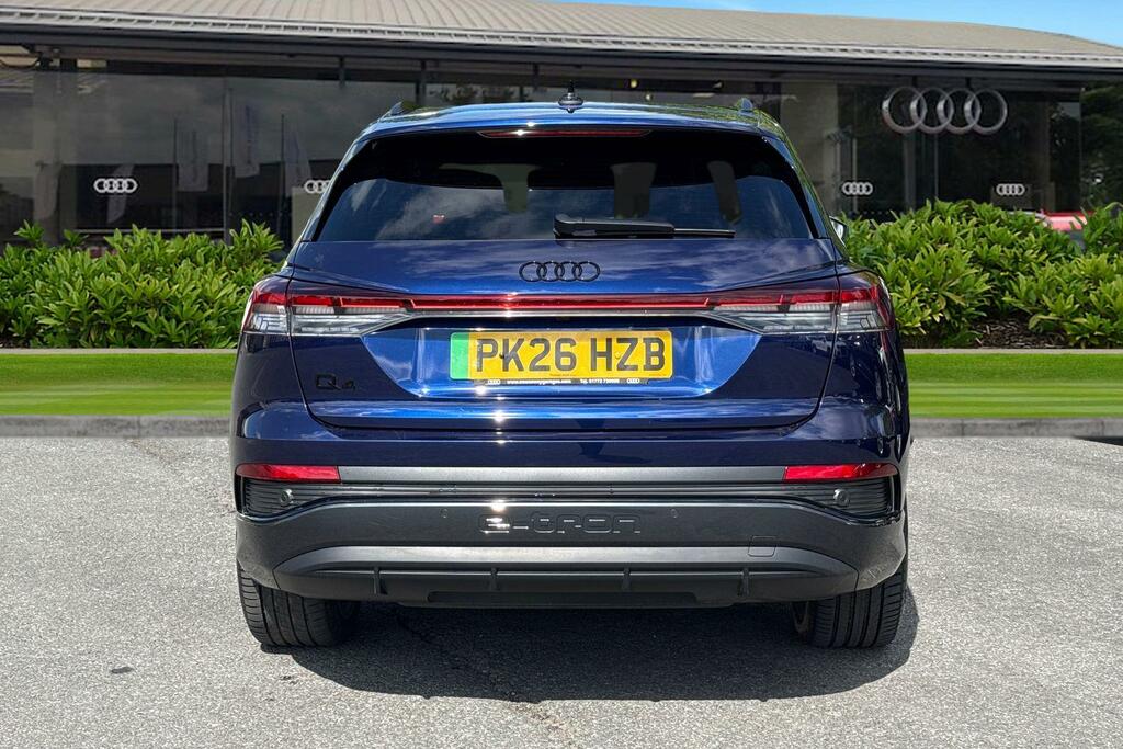 Audi Q4 E Tron Q4 Black Edition 45 E-tron 210,00 Kw PK26HZB Blue #4