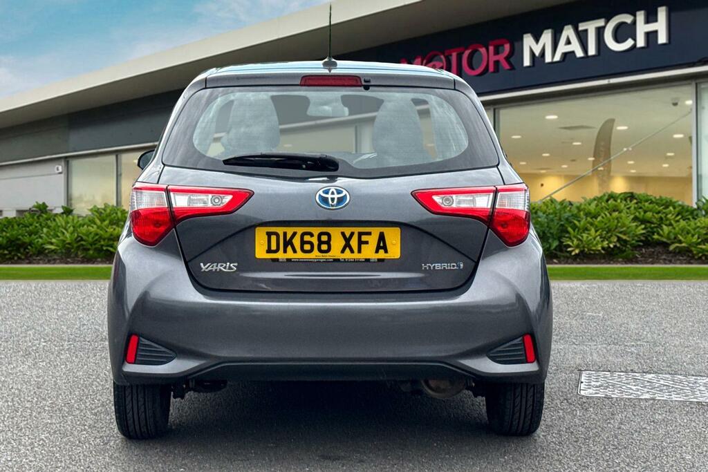 Toyota Yaris 1.5 Vvt-h Icon Tech E-cvt Euro 6 Ss DK68XFA Grey #4