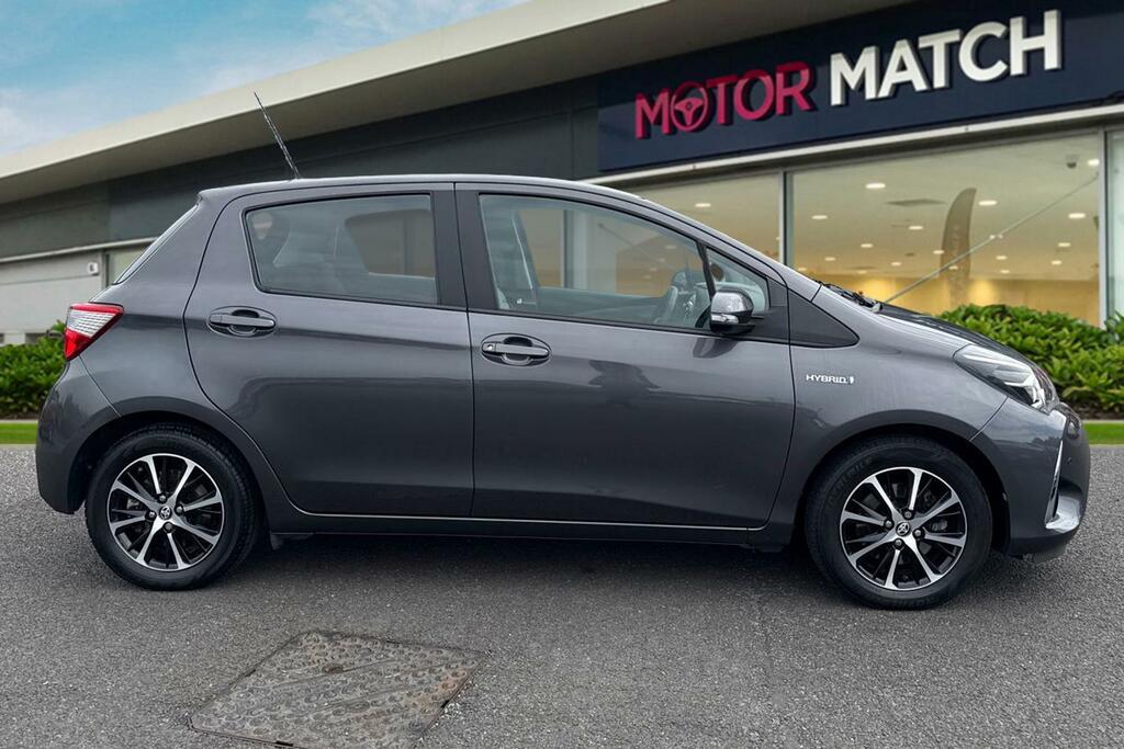 Toyota Yaris 1.5 Vvt-h Icon Tech E-cvt Euro 6 Ss DK68XFA Grey #3