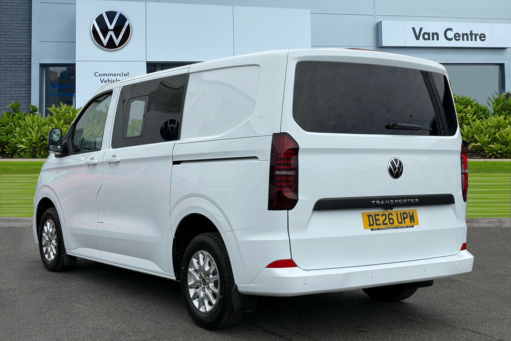 Volkswagen Transporter 2.0 Tdi 150 Commerce Pro Kombi Van DE26UPW White #2