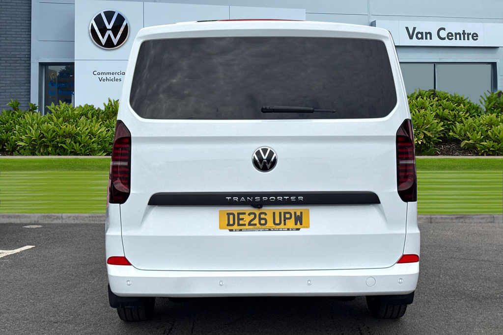Volkswagen Transporter 2.0 Tdi 150 Commerce Pro Kombi Van DE26UPW White #4