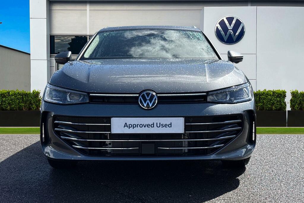 Volkswagen Passat 1.5 Tsi Ehybrid Elegance Dsg Delivery Mileage Grey #5