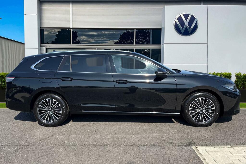 Volkswagen Passat 1.5 Tsi Ehybrid Elegance Dsg Black #3