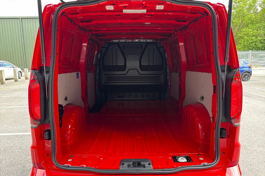 Volkswagen Transporter 2.0 Tdi 150 Commerce Pro Van 4Motion PK26UEA Red #6