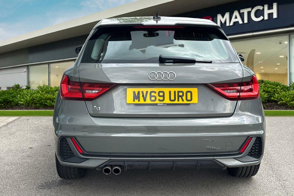 Audi A1 2.0 Tfsi 40 S Line Competition Sportback S Tronic MV69URO Grey #4