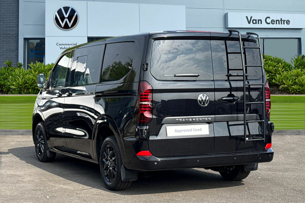 Volkswagen Transporter 2.0 Tdi 170 Commerce Pro Kombi Van KR26GRZ Black #2