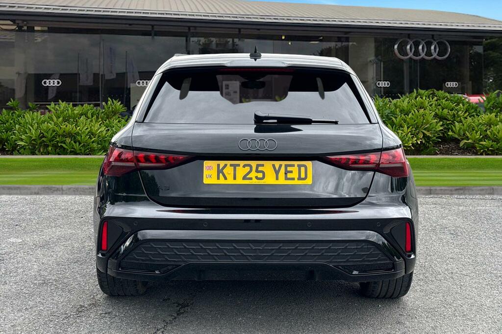 Audi A3 Black Edition 35 Tfsi 150 Ps S Tronic KT25YED Black #4