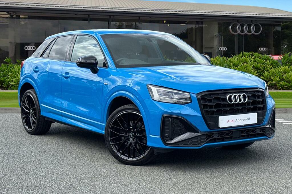 Audi Q2 Black Edition 30 Tfsi 110 Ps 6-Speed Blue