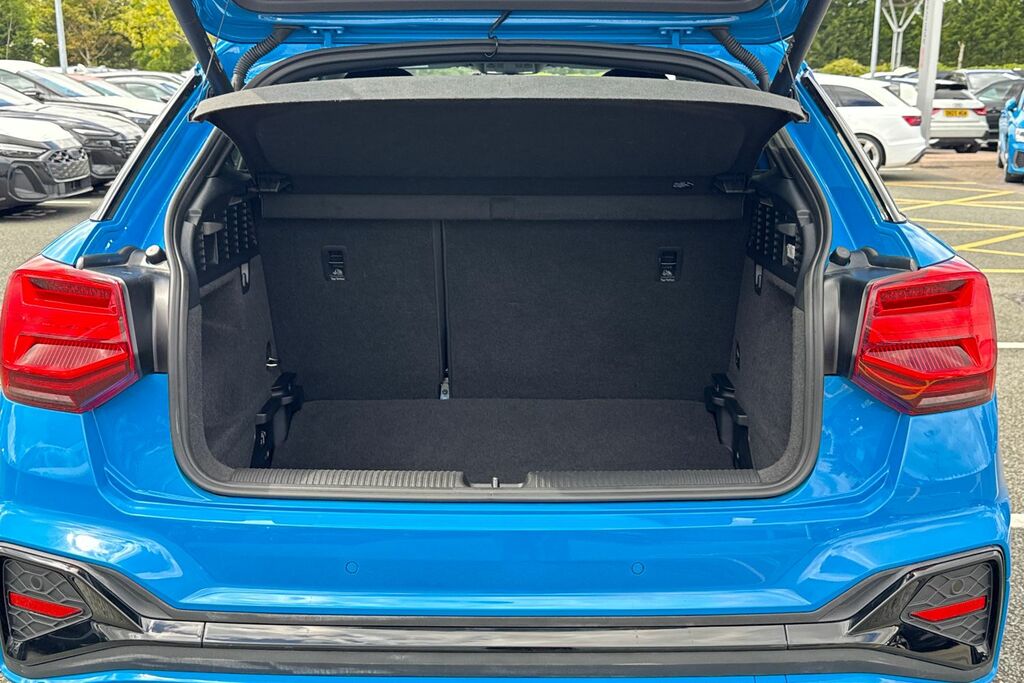 Audi Q2 Black Edition 30 Tfsi 110 Ps 6-Speed DN23BMO Blue #6