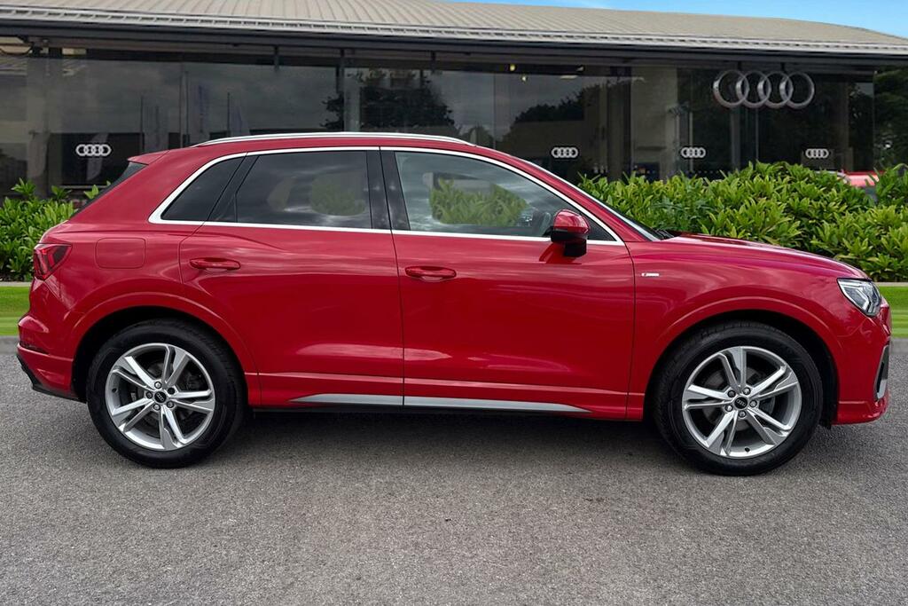 Audi Q3 S Line 35 Tfsi 150 Ps S Tronic DA71VPT Red #3