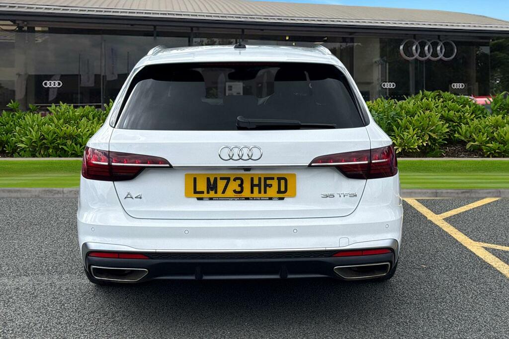 Audi A4 Avant Avant S Line 35 Tfsi 150 Ps S Tronic LM73HFD White #4