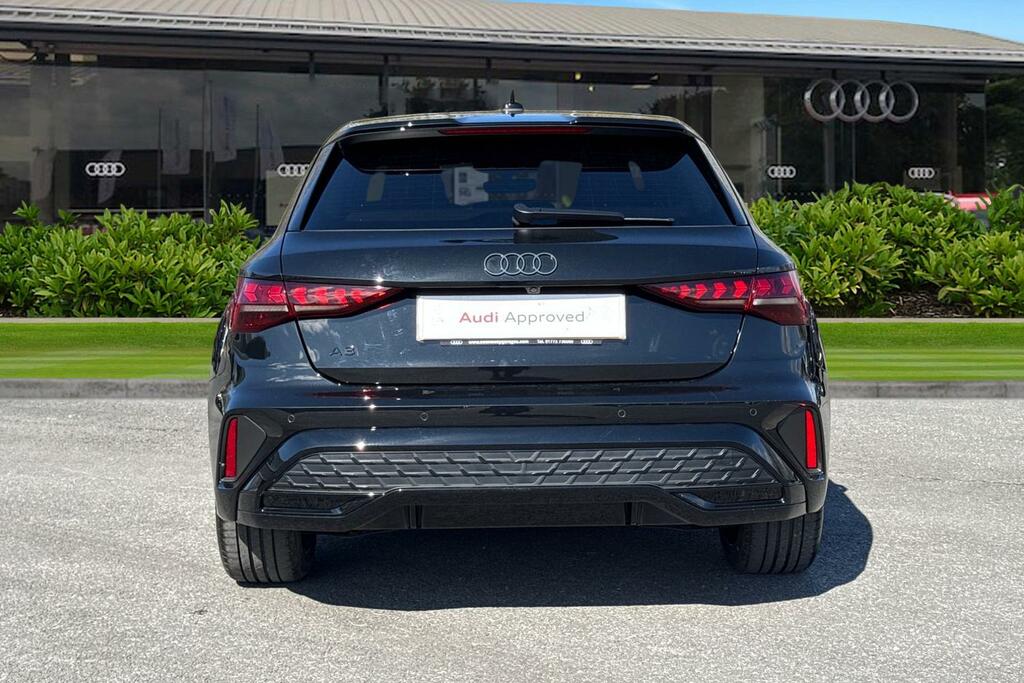 Audi A3 Sportback Black Edition Tfsi E 204 Ps S Tronic LS75CZA Black #4