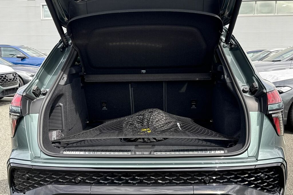 Audi Q3 Suv Launch Edition E-hybrid 272 Ps S Tronic KY75CPZ Green #6