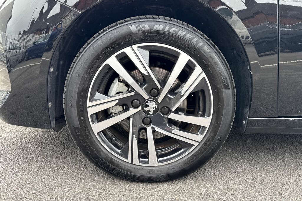Peugeot 208 1.2 Puretech Active Premium Eat Euro 6 Ss Black #6