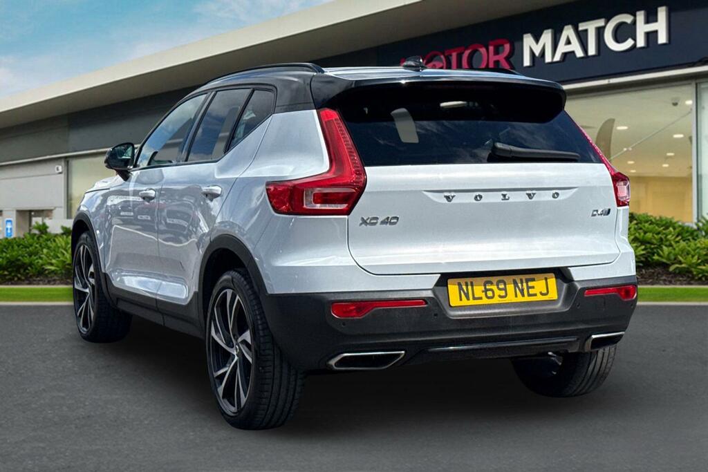 Volvo XC40 2.0 D4 R-design Pro Awd Euro 6 Ss NL69NEJ Silver #2