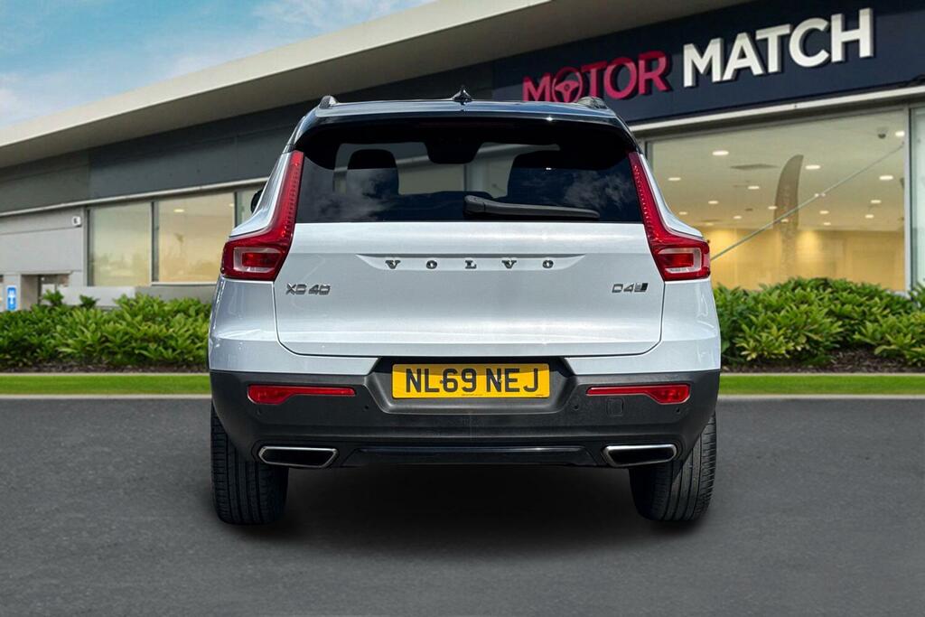 Volvo XC40 2.0 D4 R-design Pro Awd Euro 6 Ss NL69NEJ Silver #4