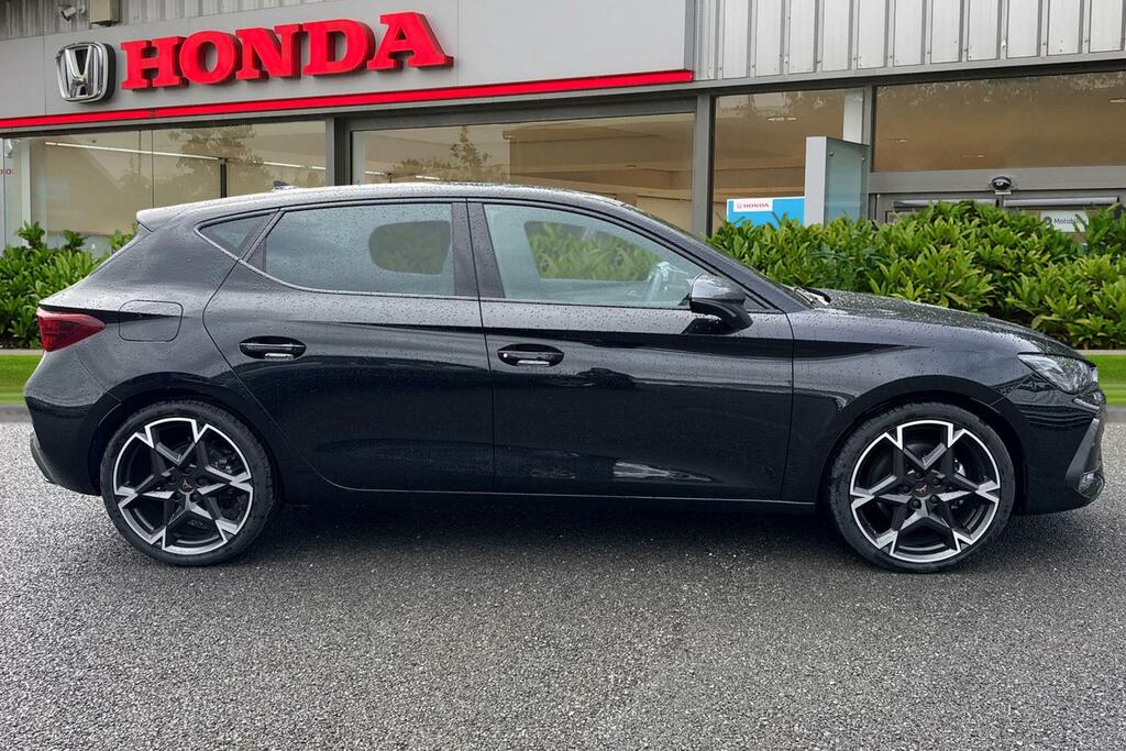 Cupra Leon 1.5 Etsi V2 Dsg Euro 6 Ss KN75XDF Black #3