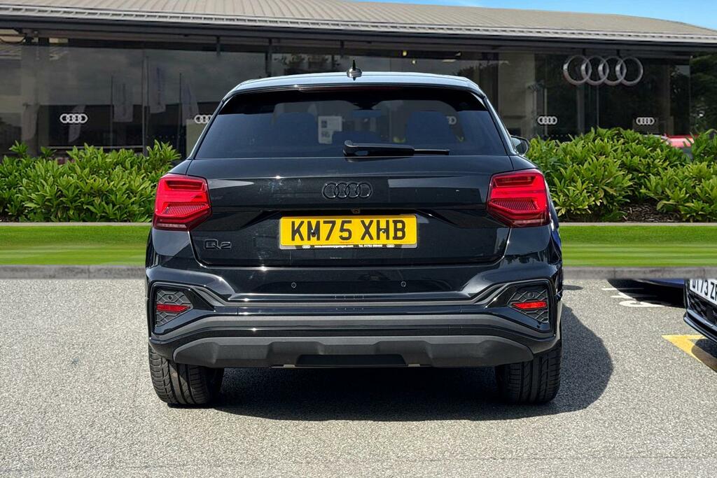 Audi Q2 Black Edition 35 Tfsi 150 Ps S Tronic KM75XHB Black #4