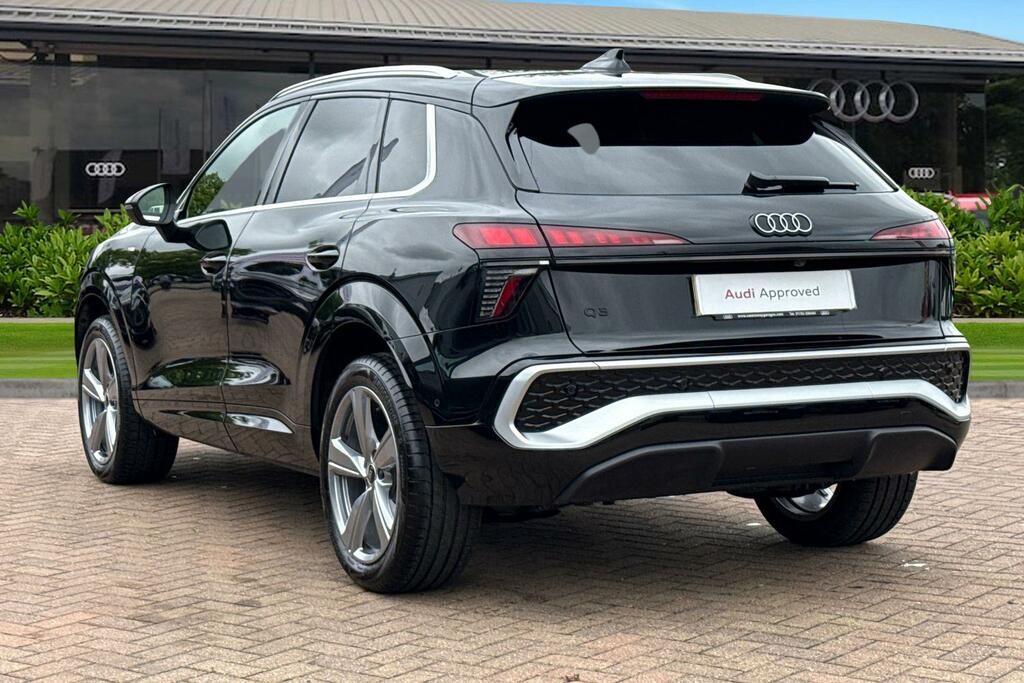 Audi Q3 1.5 Tfsi S Line Suv S Tronic Euro 6 S BT75EFC Black #2