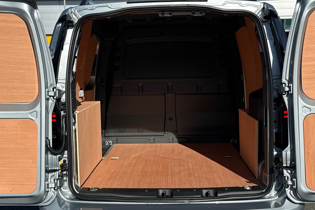 Volkswagen Caddy C20 Cargo Commerce Pro 150 Ps 1.5 Tsi Ehybrid 6Sp Silver #6
