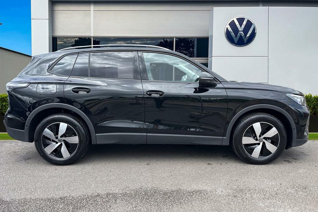 Volkswagen Tiguan 1.5 Etsi Match Dsg Delivery Mileage KR26BMV Black #3