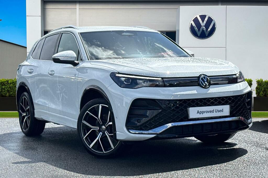 Volkswagen Tiguan 1.5 Etsi 150 R-line Dsg Rear View Camera Syst White