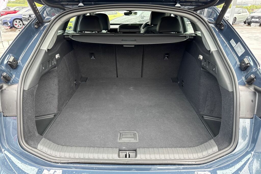 Audi A6 E-tron Avant Avant Sport E-tron 210,00 Kw Blue #6