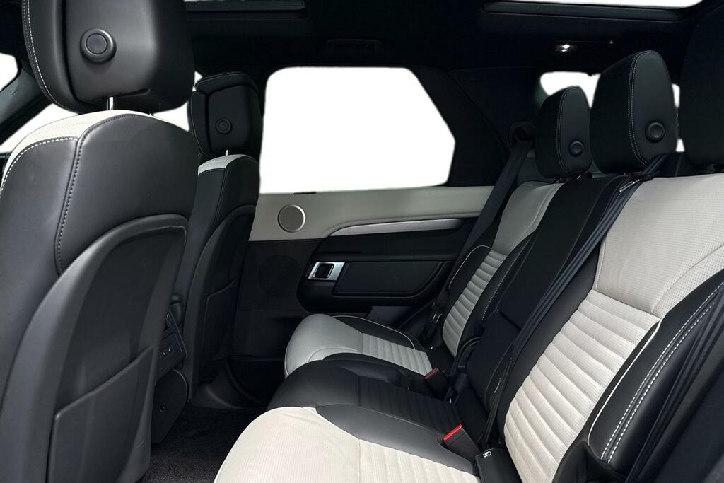 Land Rover Discovery 3.0 D300 Dynamic Hse KJ73NKA Blue #4