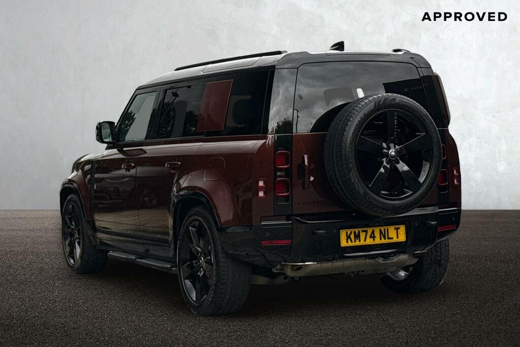 Land Rover Defender 110 2.0 P300e Sedona Edition Red #2
