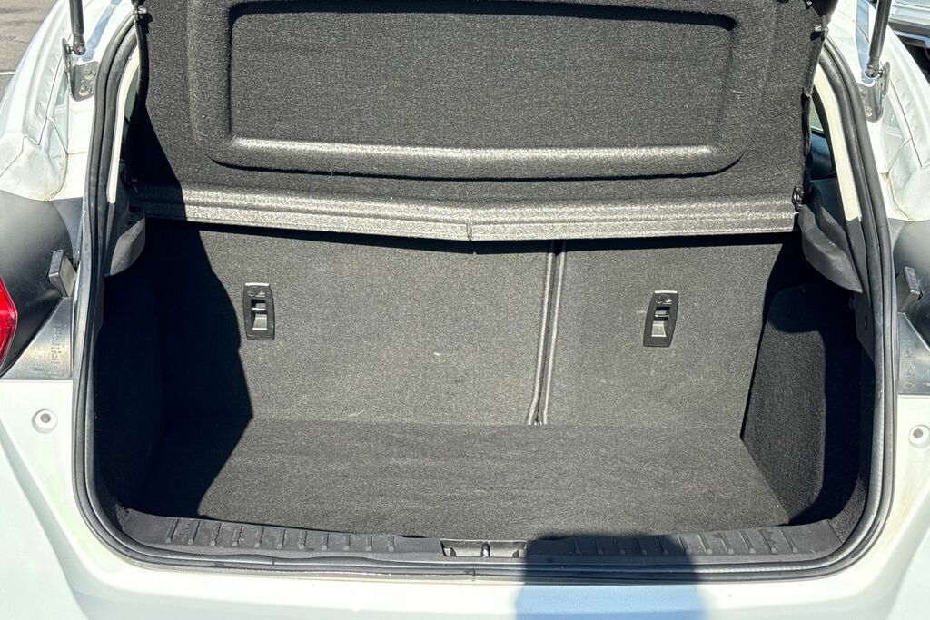 Ford Focus 1.6 Zetec Powershift Euro 6 NA15OOD White #6