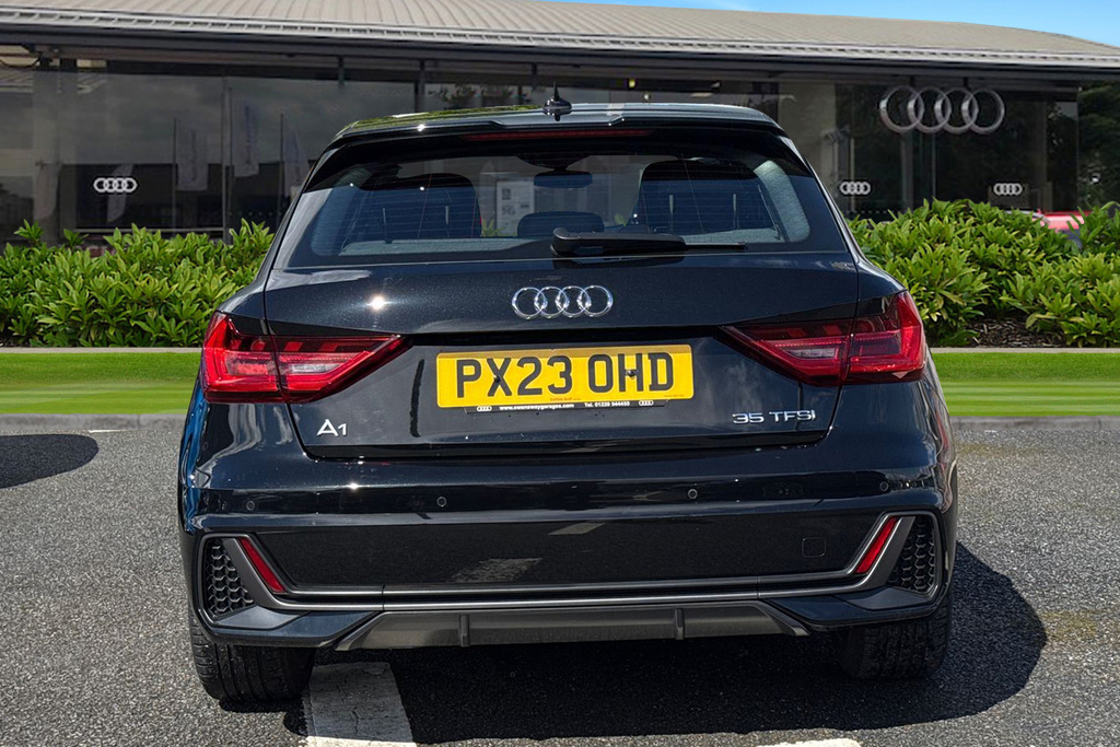 Audi A1 S Line 35 Tfsi 150 Ps S Tronic PX23OHD Black #4