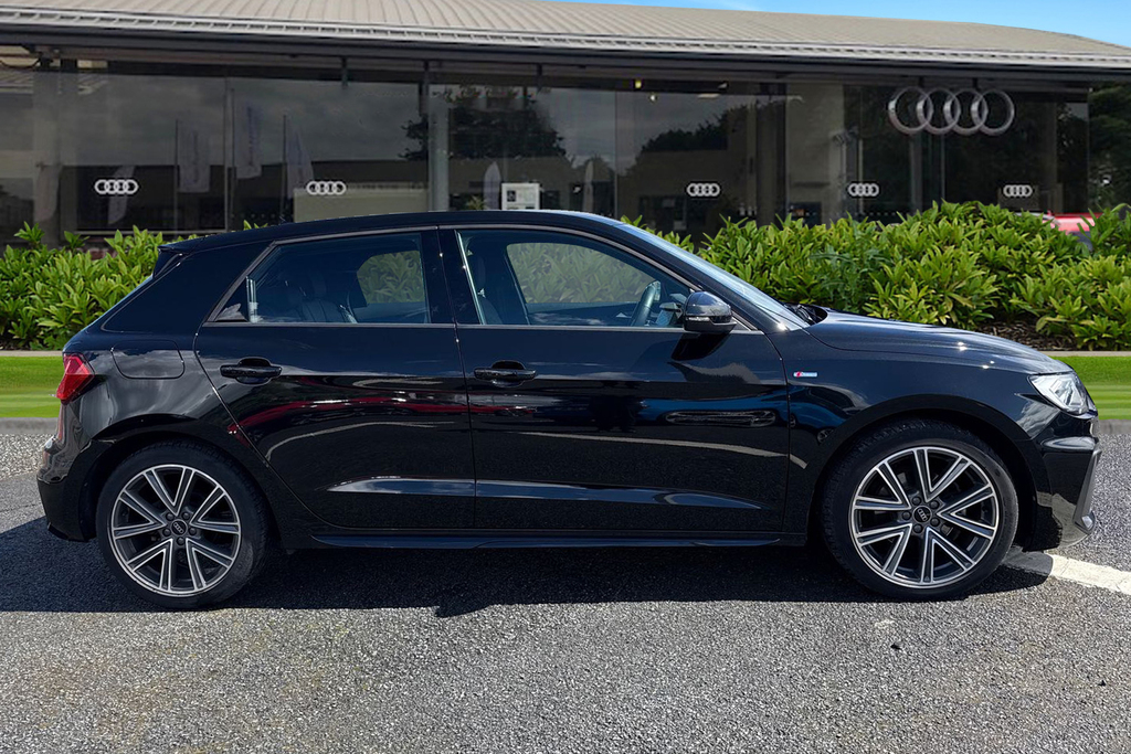 Audi A1 S Line 35 Tfsi 150 Ps S Tronic PX23OHD Black #3