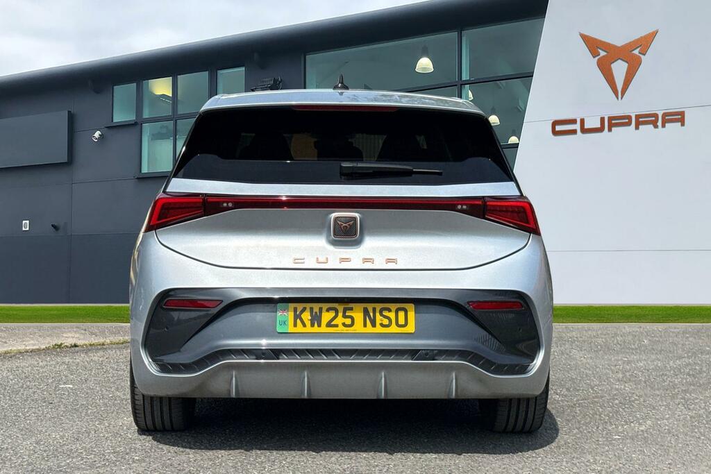 Cupra Born E-boost 59Kwh V3 KW25NSO Silver #4