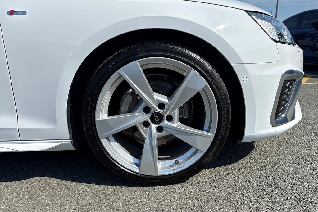 Audi A4 Avant Avant S Line 40 Tfsi 204 Ps S Tronic RK24NFJ White #6