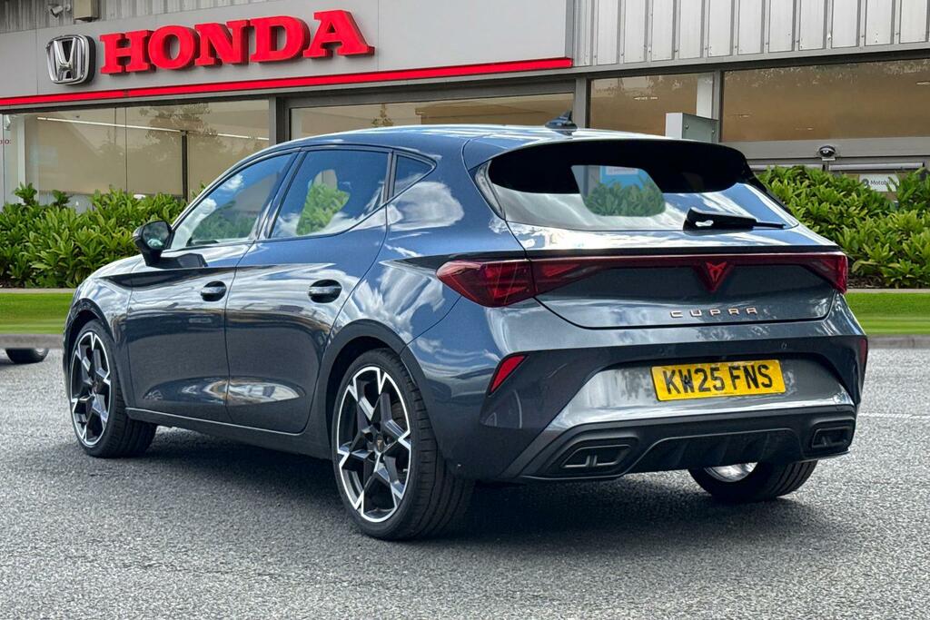 Cupra Leon 1.5 Etsi V2 Dsg Euro 6 Ss KW25FNS Grey #2