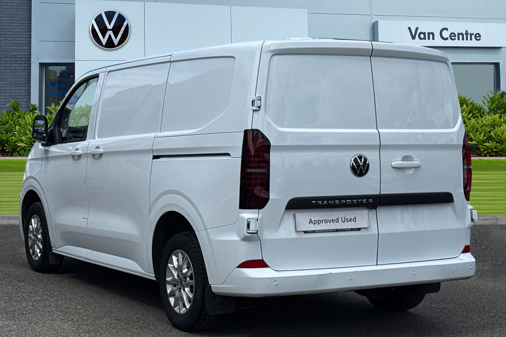 Volkswagen Transporter 2.0 Tdi 150 Commerce Pro Van DA75GUC White #2