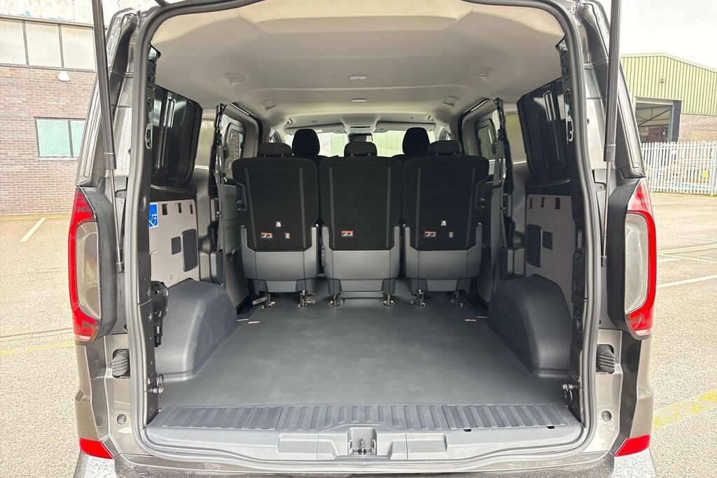 Volkswagen Transporter 2.0 Tdi 150 Commerce Pro Kombi Van 4Motion PK26TZR Grey #6