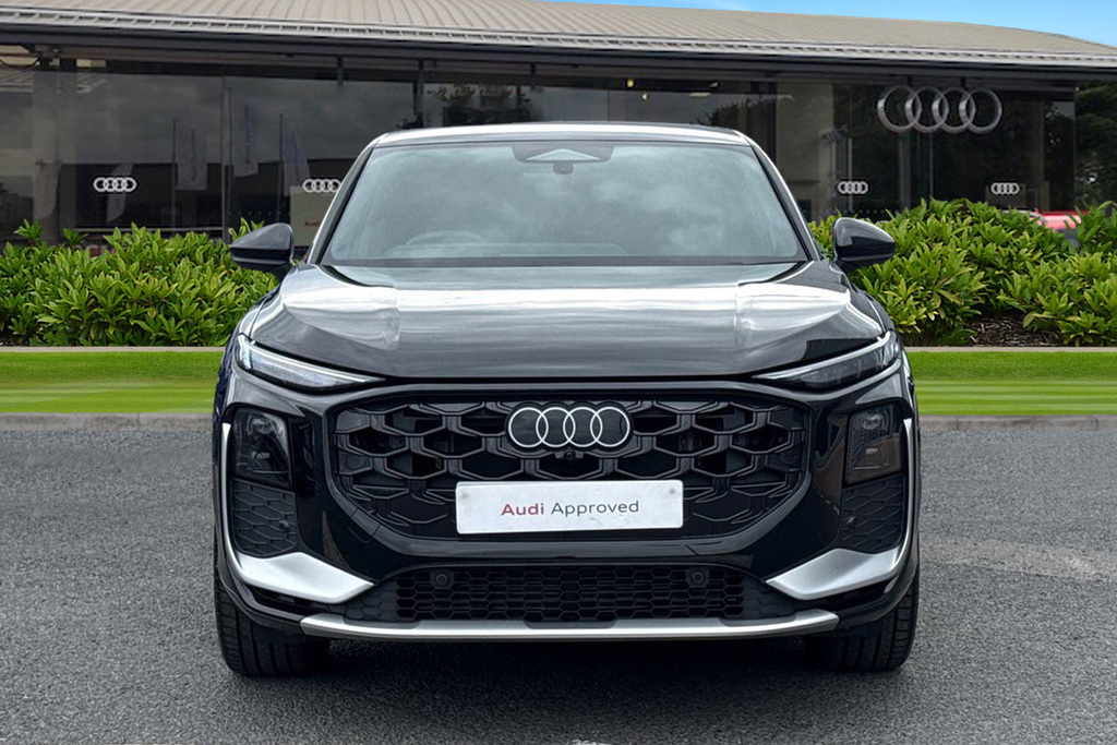 Audi Q3 S Line Tfsi 150 Ps S Tronic PX26KCY Black #5