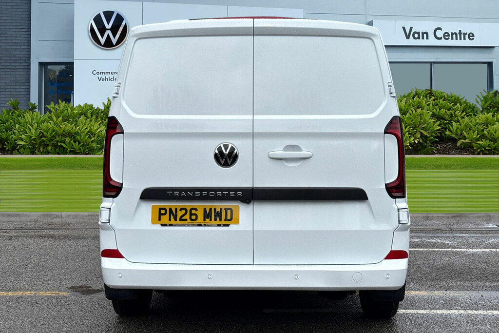 Volkswagen Transporter 2.0 Tdi 150 Commerce Pro Van PN26MWD White #4