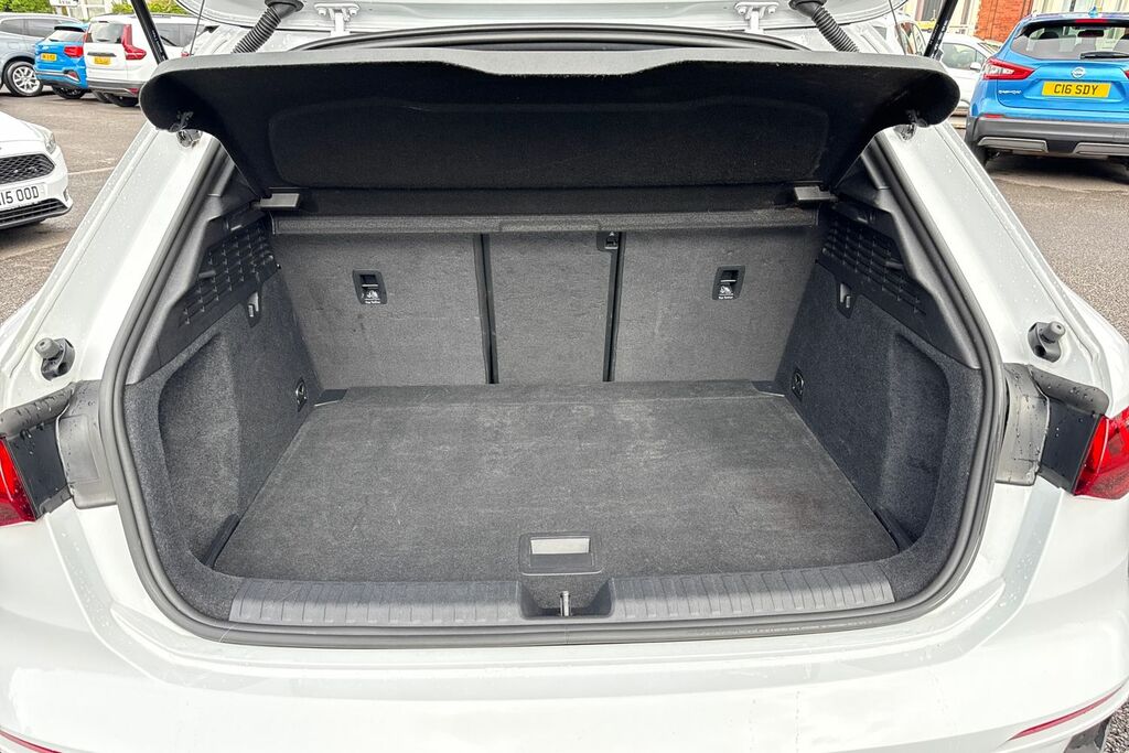 Audi A3 1.5 Tfsi 35 S Line Sportback Euro 6 Ss W900KTE White #6
