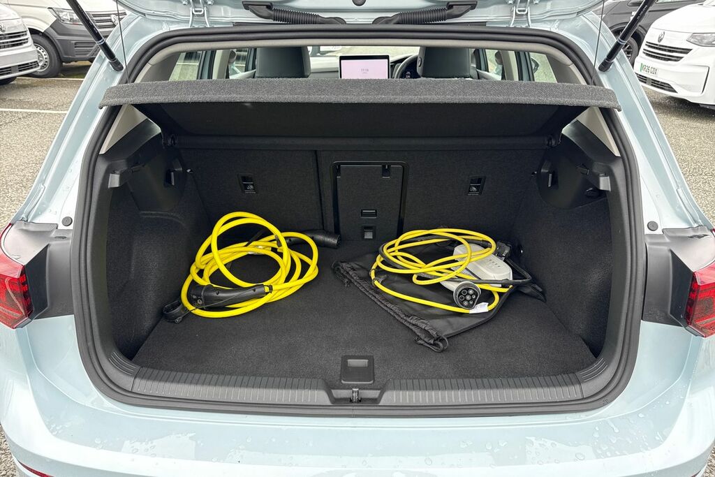 Volkswagen Golf 1.5 Tsi 204 Style Ehybrid Dsg KP75MJY Blue #6