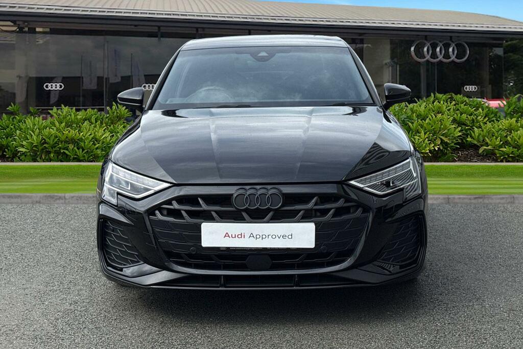 Audi A3 Black Edition 35 Tfsi 150 Ps S Tronic DX75UAJ Black #5