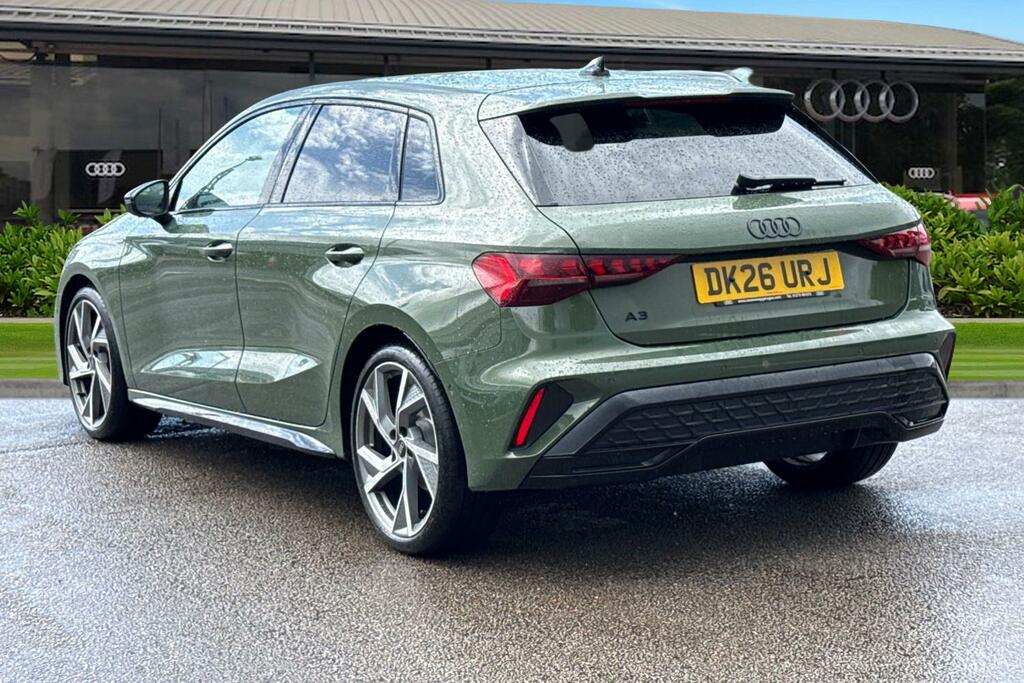 Audi A3 Black Edition Tfsi 150 Ps 6-Speed DK26URJ Green #2