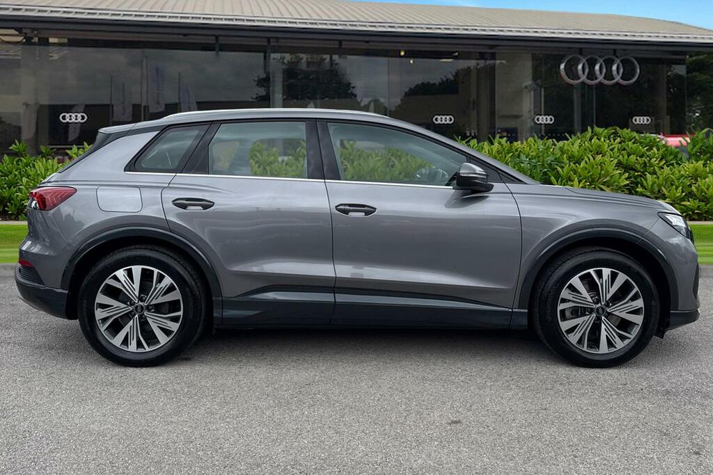 Audi Q4 E Tron Q4 Sport 45 E-tron Quattro 210,00 Kw KN75URM Grey #3