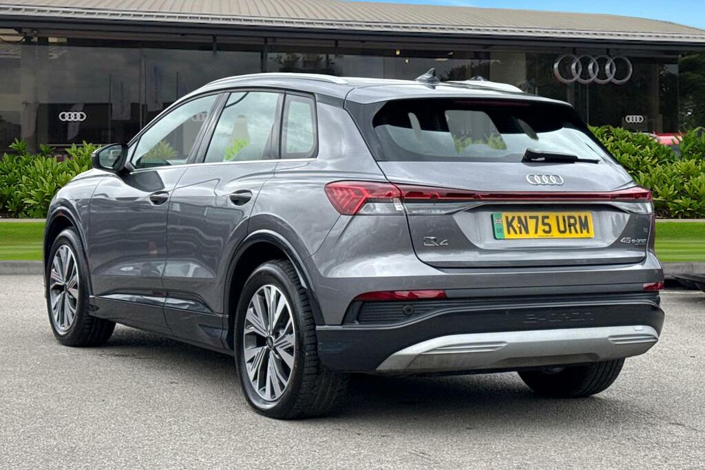 Audi Q4 E Tron Q4 Sport 45 E-tron Quattro 210,00 Kw KN75URM Grey #2