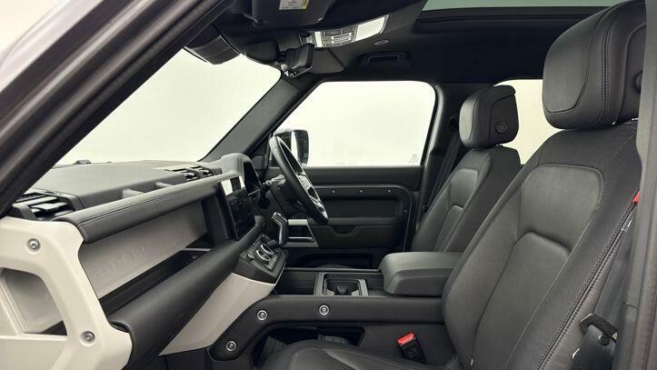 Land Rover Defender 110 3.0 D300 X-dynamic Hse KO24HYZ Grey #3